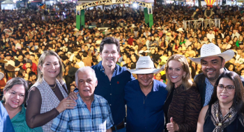 Daniel Vilela destaca potencial de Minaçu durante celebração dos 50 anos do município